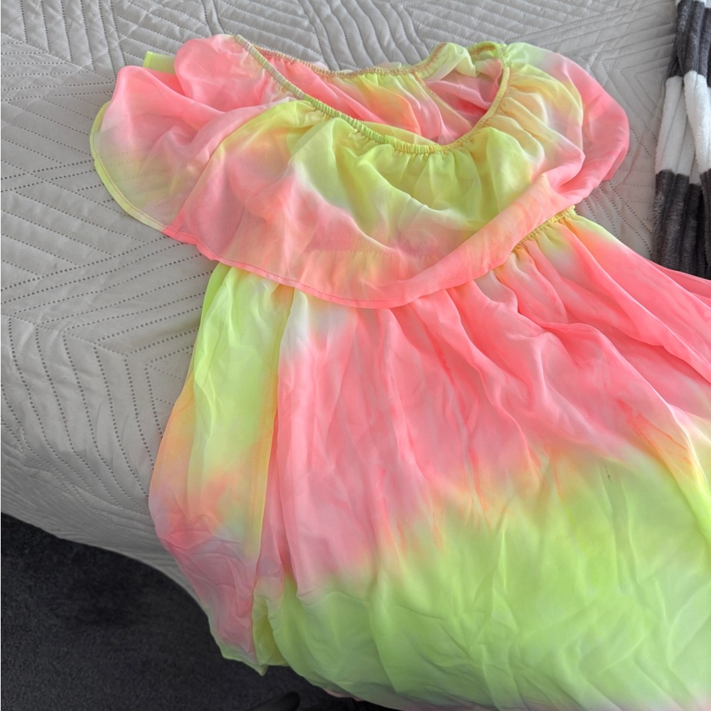 Off-Shoulder Gradient Dress - Picture 2 of 2